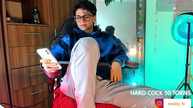 Snapshot of marckalexis chatting on 04.03.26 marckalexis online show from 04.03.26