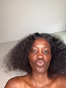 Fanclubbbbb online show from 10.24.25