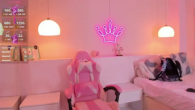 violeth hill online show from 10.25.25