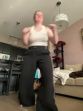 GingerSnap33 online show from 04.24.26