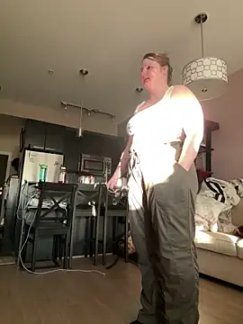 GingerSnap33 online show from 04.25.26