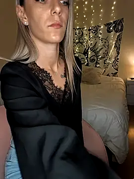 Nikiita-28 online show from 09.24.25