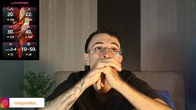 Snapshot of CodyWalkerR chatting on 05.13.26 CodyWalkerR online show from 05.13.26