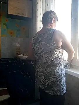 Snapshot of NicoleOlla chatting on 03.22.25 NicoleOlla online show from 03.22.25