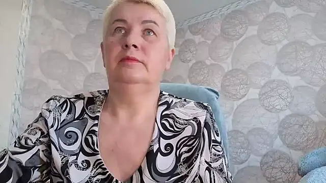 Snapshot of NicoleOlla chatting on 02.15.26 NicoleOlla online show from 02.15.26