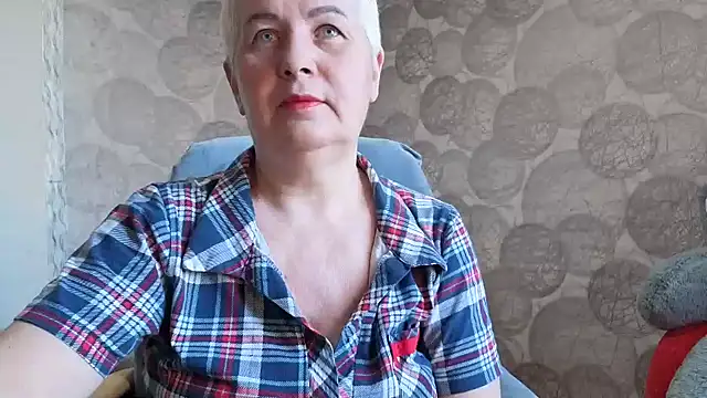 Snapshot of NicoleOlla chatting on 02.16.26 NicoleOlla online show from 02.16.26