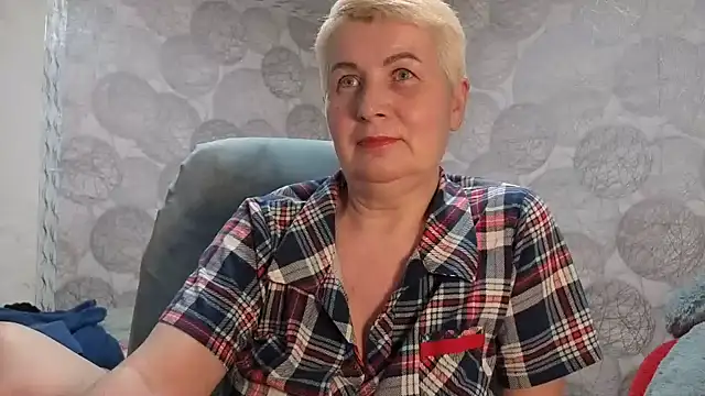 Snapshot of NicoleOlla chatting on 02.19.26 NicoleOlla online show from 02.19.26