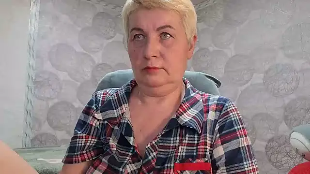 Snapshot of NicoleOlla chatting on 03.05.26 NicoleOlla online show from 03.05.26