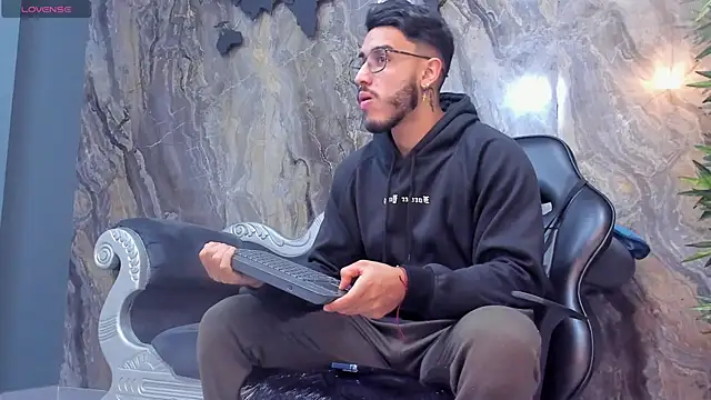 Liam Kleiin online show from 01.28.25