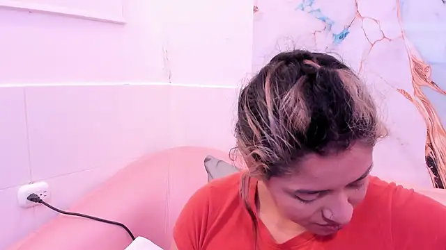 taylor cupper online show from 11.20.25