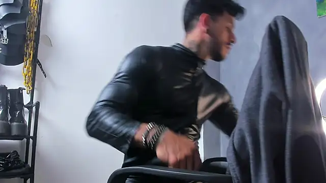 JuanBlade online show from 02.11.26