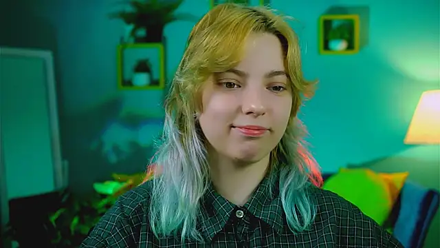 Snapshot of RocKStone_ chatting on 12.05.25 RocKStone online show from 12.05.25