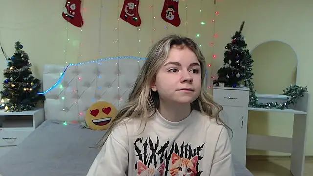 TinaRedly online show from 01.05.25