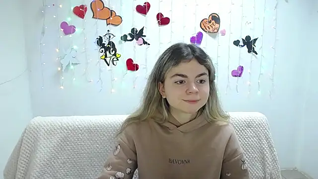 TinaRedly online show from 02.28.25