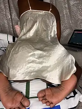 black-berry01 online show from 10.21.25