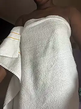 kellya  online show from 02.02.25