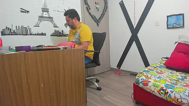 hotandfierylatinos2023 online show from 02.15.25