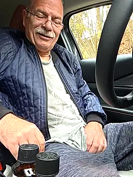 bottomhairy online show from 11.12.25