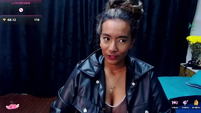 megan collins96 online show from 12.31.24