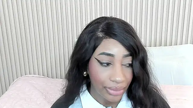 charlottebrowns  online show from 10.03.25