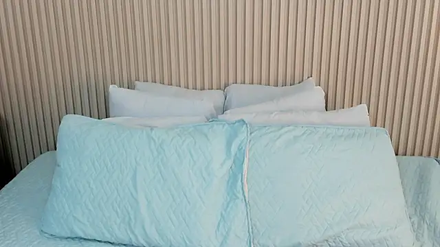 charlottebrowns  online show from 10.21.25