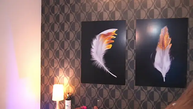 SharomRoss online show from 10.14.25