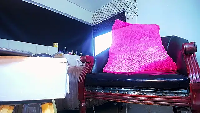 bellatrixx 69 online show from 01.06.26