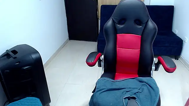 Snapshot of kaira_sweet_ chatting on 11.14.25 kaira sweet online show from 11.14.25