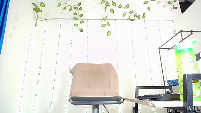 xmissinchesxx online show from 01.28.25