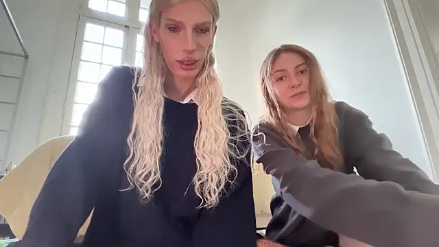 AliceSnowCatt online show from 04.25.26