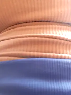 Snapshot of Sarie_sho chatting on 11.23.25 Sarie sho online show from 11.23.25