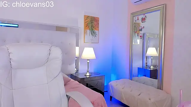 Chloe evans   online show from 01.06.26