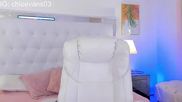 Chloe evans   online show from 01.12.26