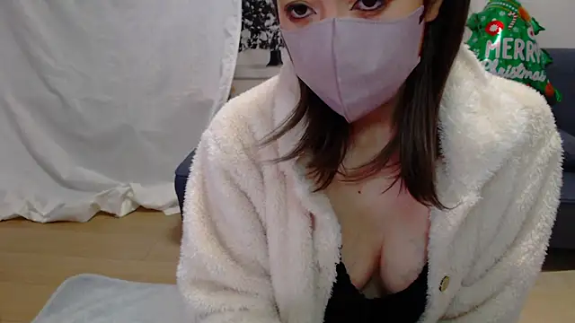 Snapshot of yooooo-chandesu chatting on 12.10.24 yooooo-chandesu online show from 12.10.24
