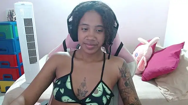 TiffanyRoouse online show from 02.26.25