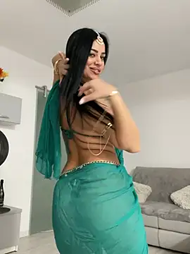 Snapshot of _adelle chatting on 02.15.25 adelle online show from 02.15.25