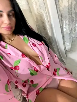 Snapshot of _adelle chatting on 11.09.25 adelle online show from 11.09.25