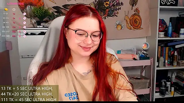 Snapshot of me__hanna chatting on 12.15.25 me hanna online show from 12.15.25