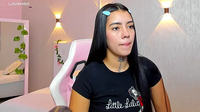 miagomezweb1 online show from 01.30.25