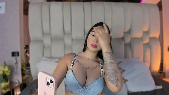 AnthonellaSweet online show from 10.21.25