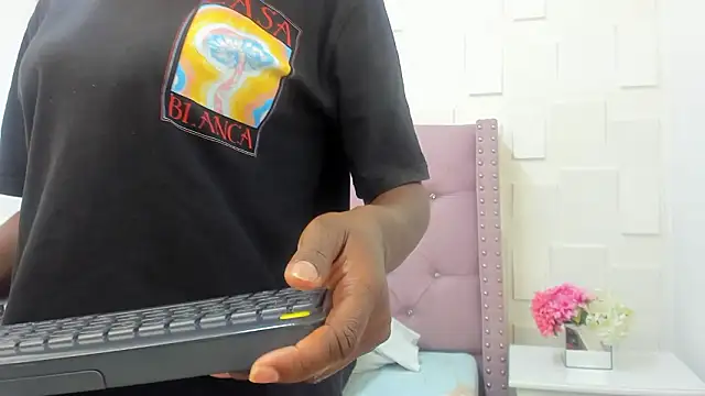 MonicaSchwartz online show from 02.04.26