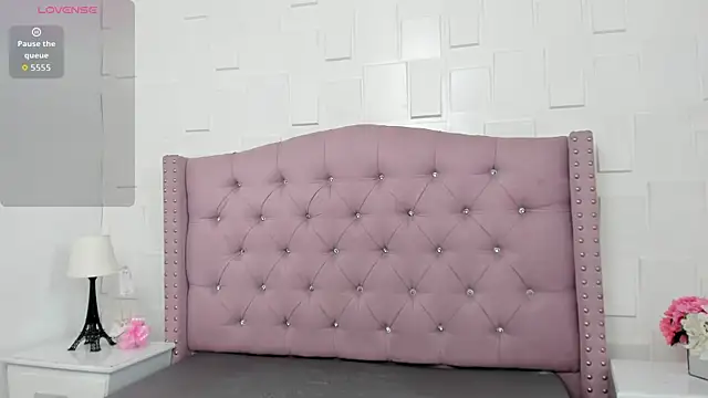 MonicaSchwartz online show from 02.18.26