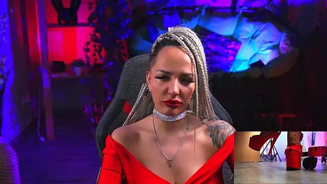 MonicaMaxwel online show from 01.28.25