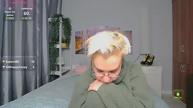 HelgaHimmell online show from 12.18.24