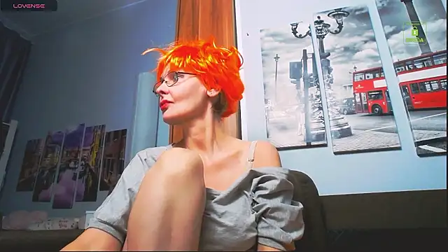 HelgaHimmell online show from 02.25.26