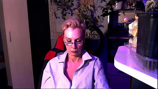HelgaHimmell online show from 06.11.26