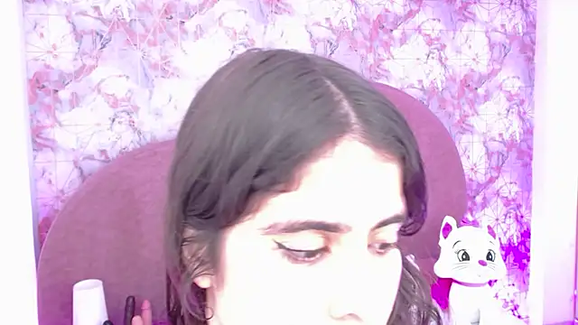 Snapshot of LexaDeRusso chatting on 01.21.25 LexaDeRusso online show from 01.21.25