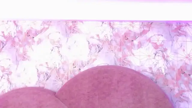 Snapshot of LexaDeRusso chatting on 02.10.25 LexaDeRusso online show from 02.10.25