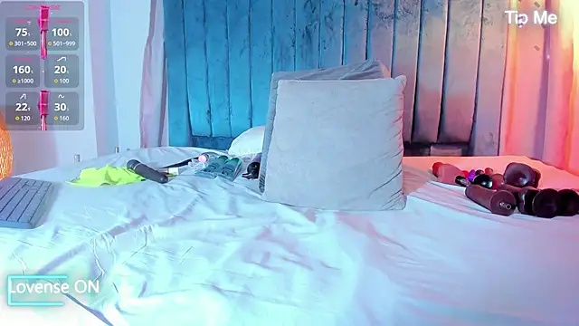 blondehorny69 online show from 12.19.25