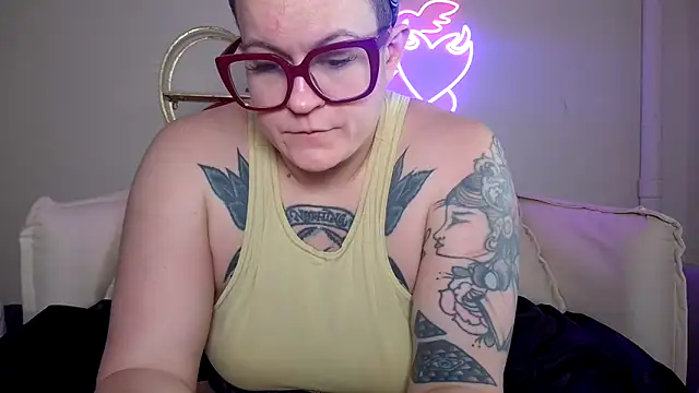 quinnmariexo online show from 02.02.26